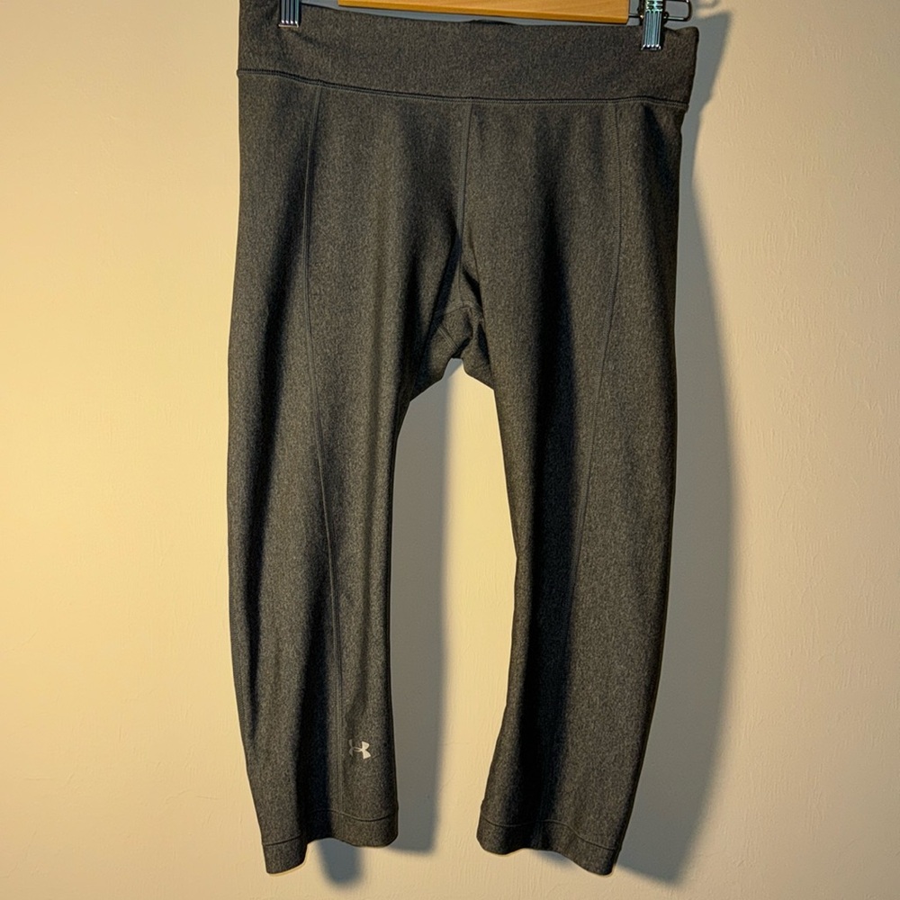 Under Armour Grey Compression HEATGEAR Size Large Legging